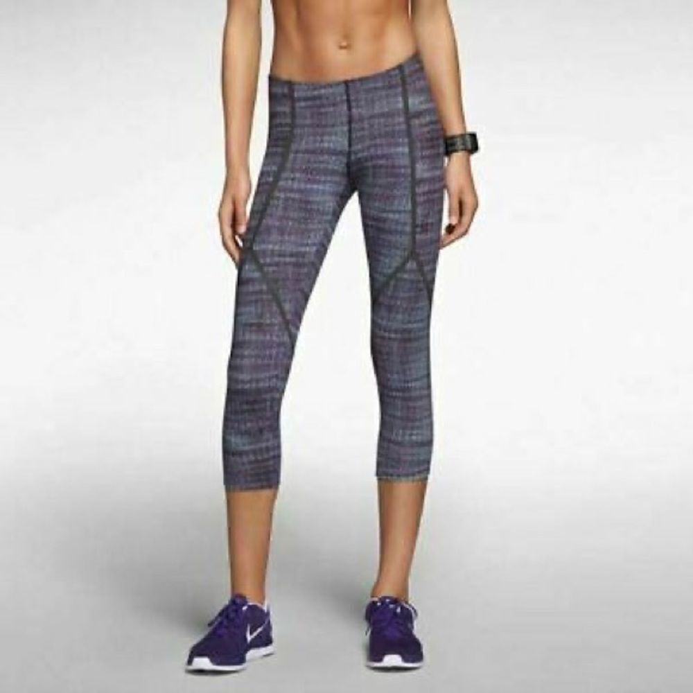 Nike Dri Fit Capri‎ Luxe Running Pants Purple M